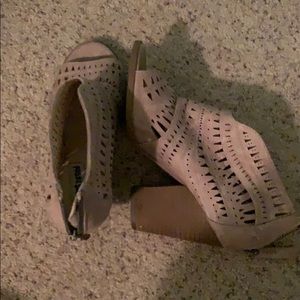 tan bootie wedges size 7